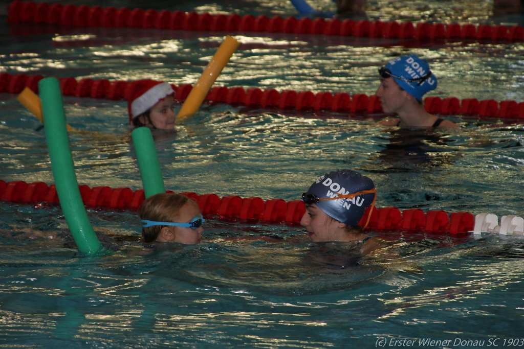 2015-12-06-Weihnachtsschwimmen-38.jpg